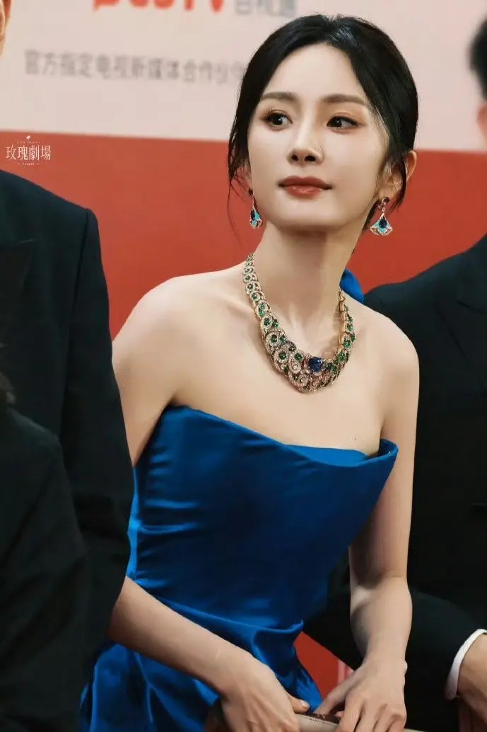 冲突世界游戏画面